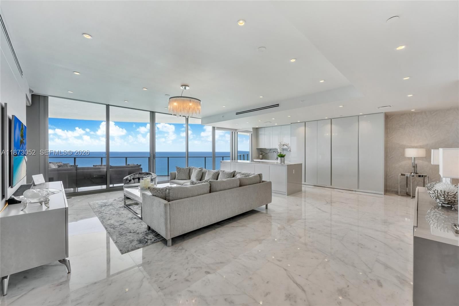 Real estate property located at 15701 Collins Ave #902, Miami-dade, Ritz Carlton Residences, Sunny Isles Beach, FL