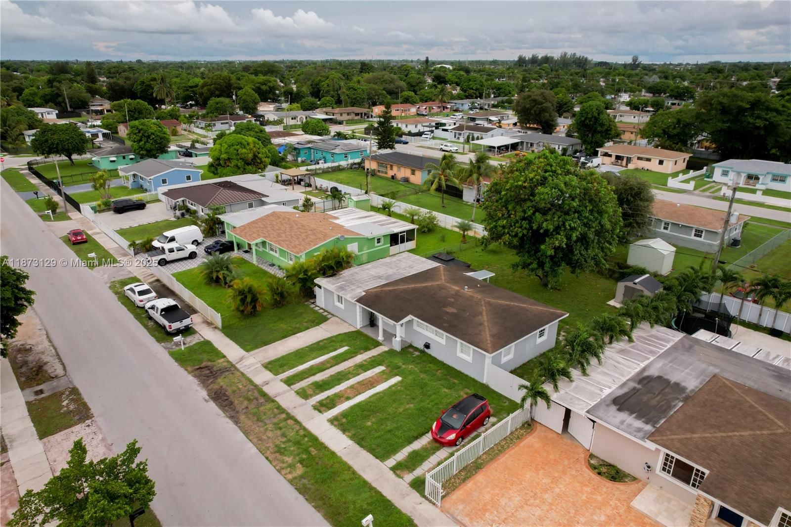 Real estate property located at 3291 171st Ter, Miami-dade, Myrtle Grove 1st Addn, Miami Gardens, FL