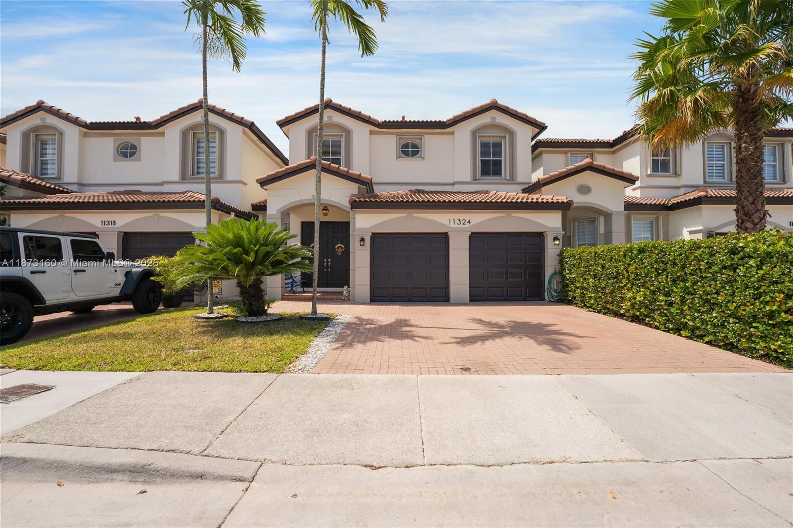 Real estate property located at 11324 74th Ter, Miami-dade, Doral Isles North Sec One, Doral, FL