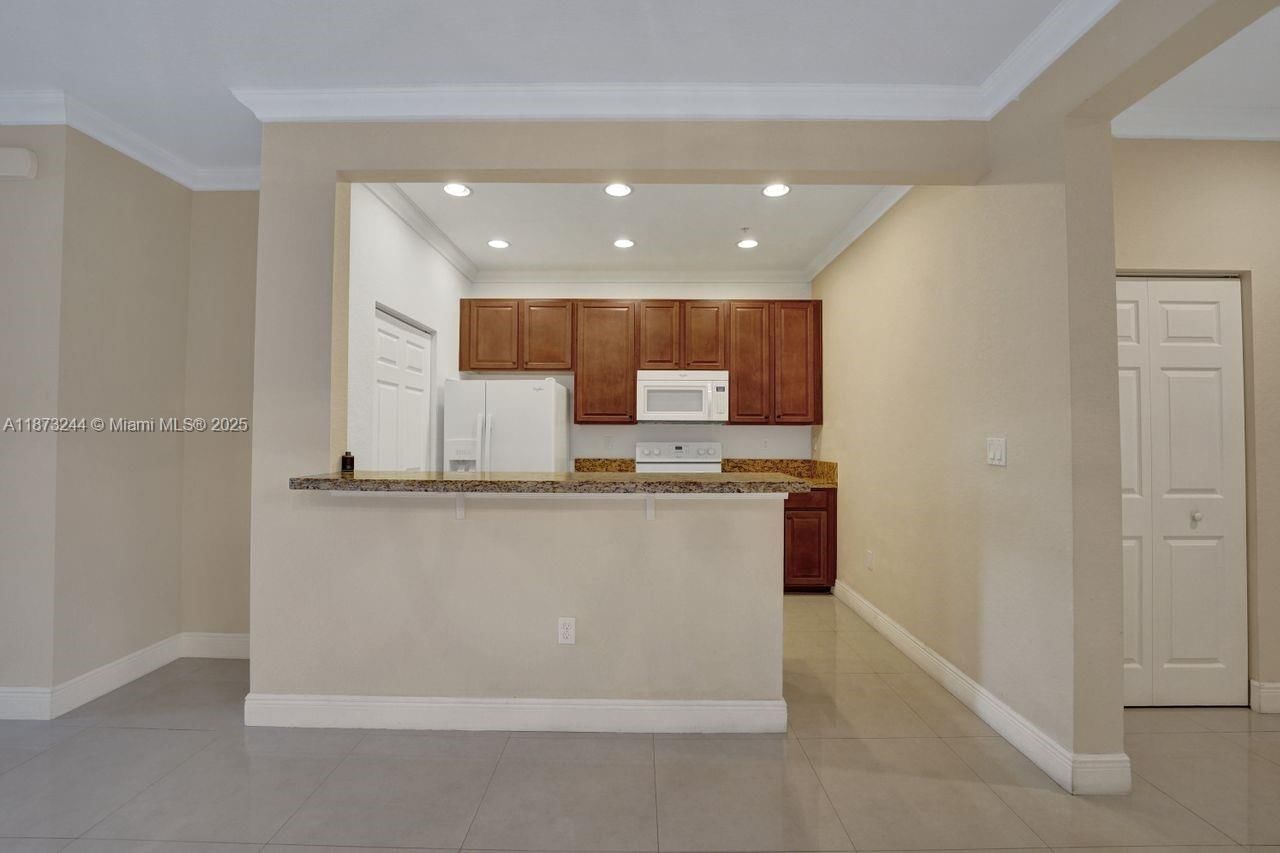 Real estate property located at 1404 147th Ave, Broward, Cobblestone, Pembroke Pines, FL