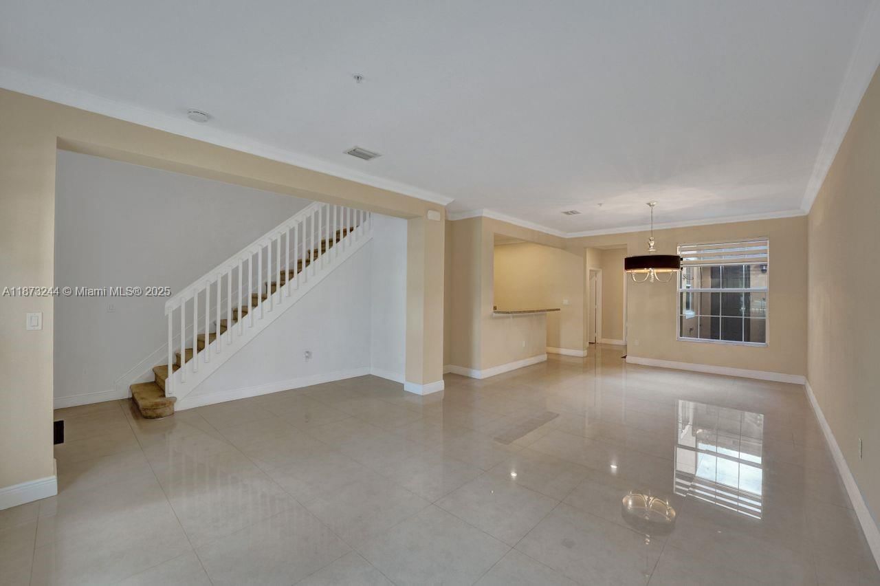 Real estate property located at 1404 147th Ave, Broward, Cobblestone, Pembroke Pines, FL