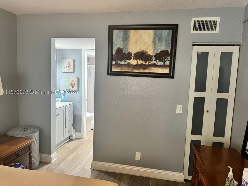 Real estate property located at 10332 Sunrise Lakes Blvd #106, Broward, Sunrise Lakes Phase 4, Sunrise, FL