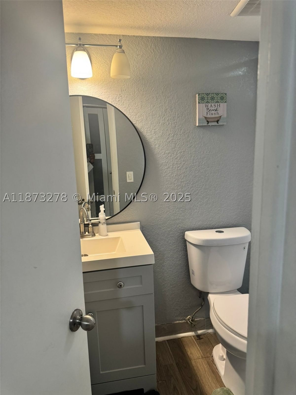 Real estate property located at 10332 Sunrise Lakes Blvd #106, Broward, Sunrise Lakes Phase 4, Sunrise, FL