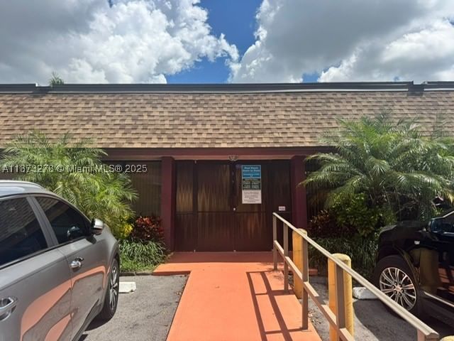 Real estate property located at 10332 Sunrise Lakes Blvd #106, Broward, Sunrise Lakes Phase 4, Sunrise, FL