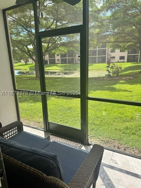 Real estate property located at 10332 Sunrise Lakes Blvd #106, Broward, Sunrise Lakes Phase 4, Sunrise, FL
