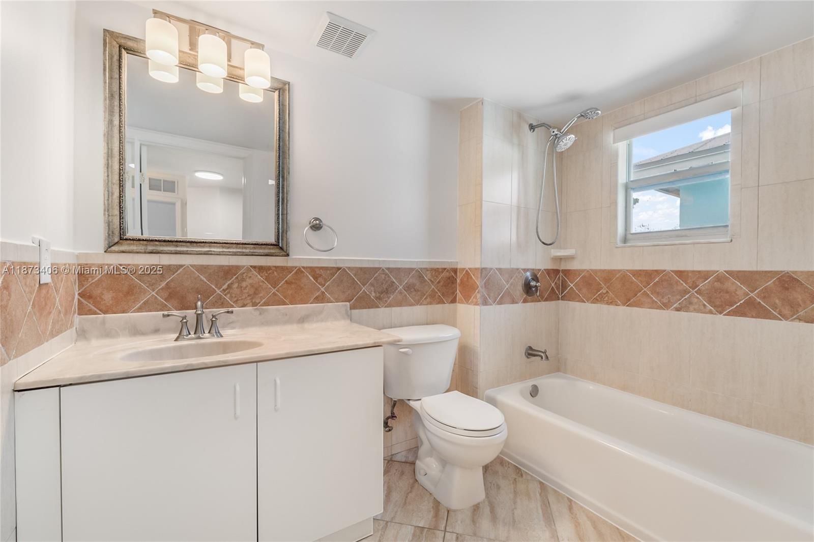 Real estate property located at 410 20th St #5, Miami-dade, The Villas Of St Agnes Co, Miami, FL