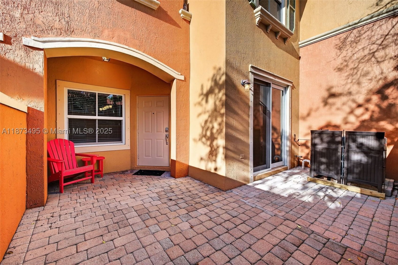 Real estate property located at 2225 Clipper Pl, Broward, Villas At Harbor Isles Co, Fort Lauderdale, FL