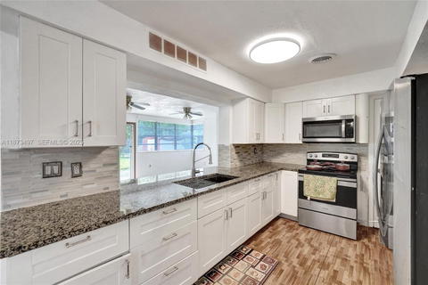 Real estate property located at 3330 Taft St, Broward, Hollywood Hills, Hollywood, FL
