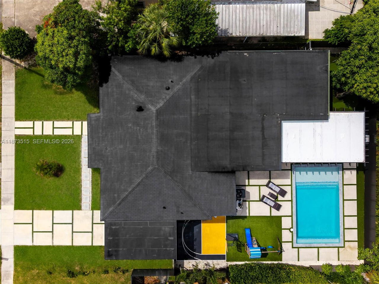 Real estate property located at 16830 6th Ct, Miami-dade, 1st Addn To Panuleta Gard, North Miami Beach, FL