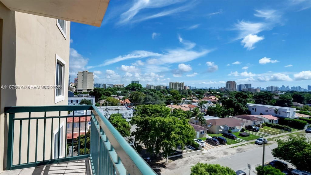 Real estate property located at 2501 Douglas Rd #601, Miami-dade, Douglas Place Condo, Miami, FL