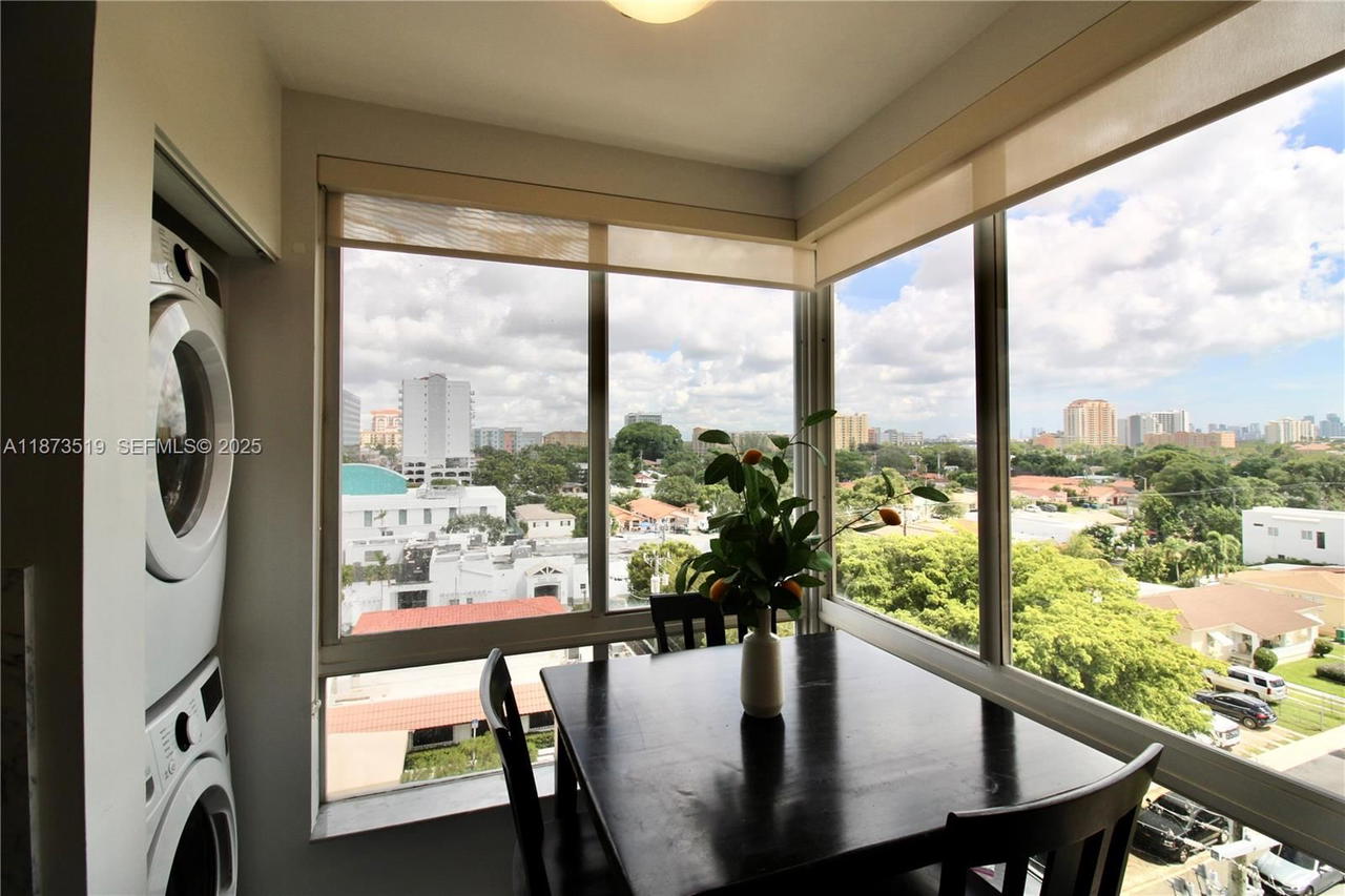 Real estate property located at 2501 Douglas Rd #601, Miami-dade, Douglas Place Condo, Miami, FL