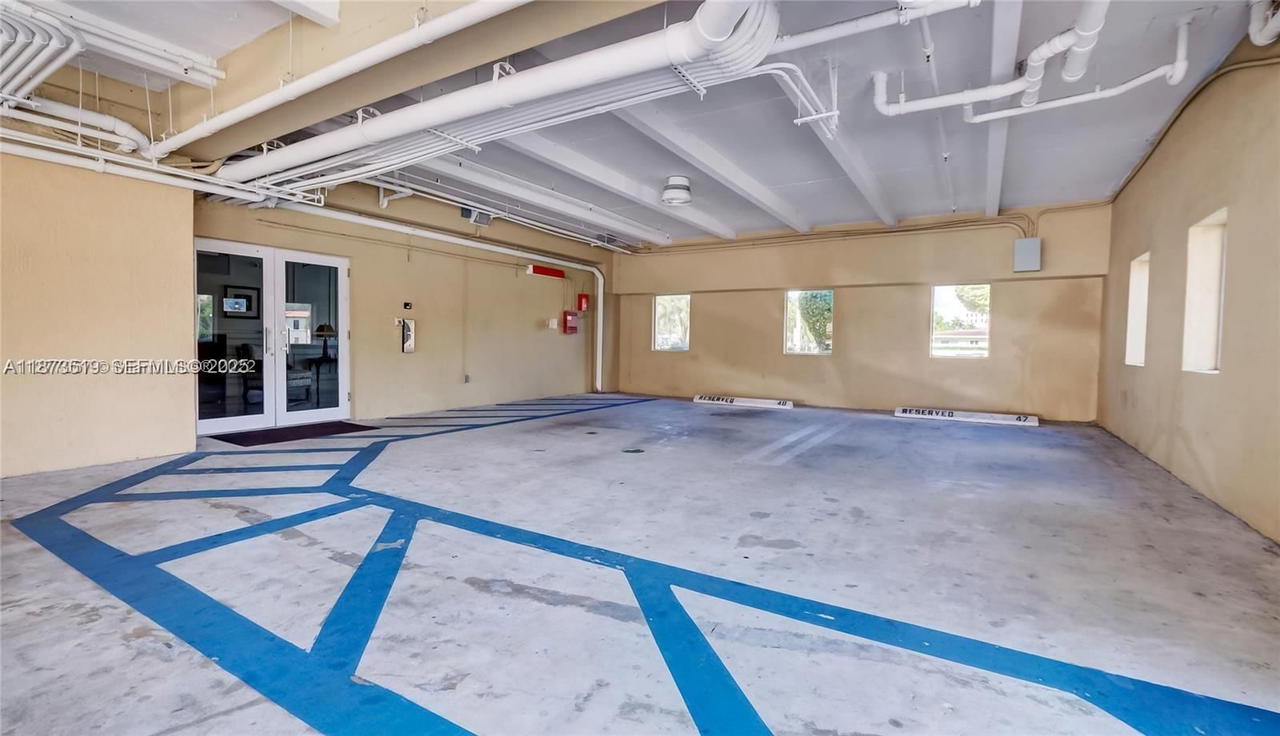 Real estate property located at 2501 Douglas Rd #601, Miami-dade, Douglas Place Condo, Miami, FL