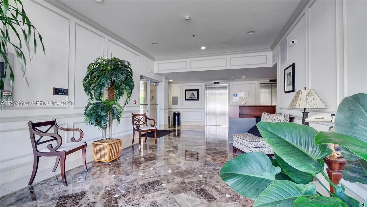 Real estate property located at 2501 Douglas Rd #601, Miami-dade, Douglas Place Condo, Miami, FL