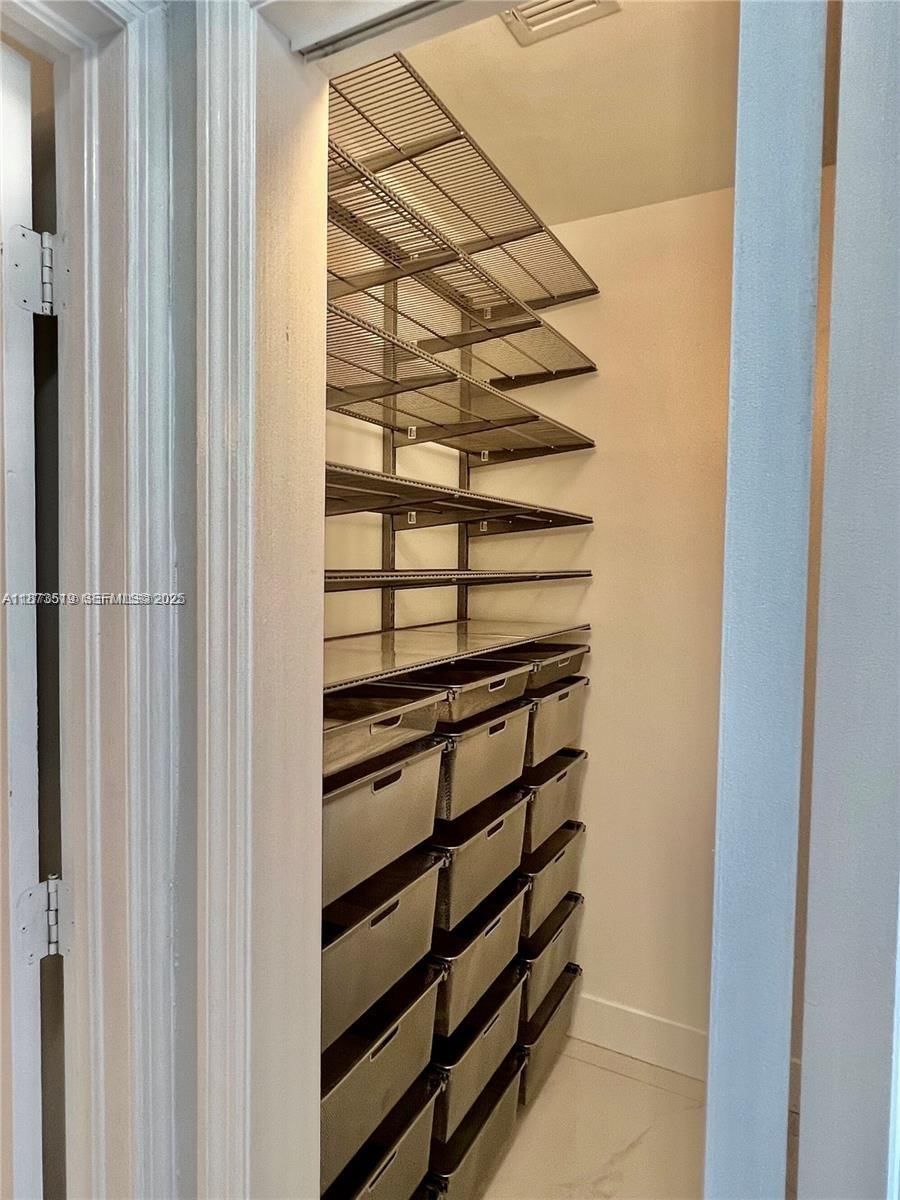 Real estate property located at 2501 Douglas Rd #601, Miami-dade, Douglas Place Condo, Miami, FL