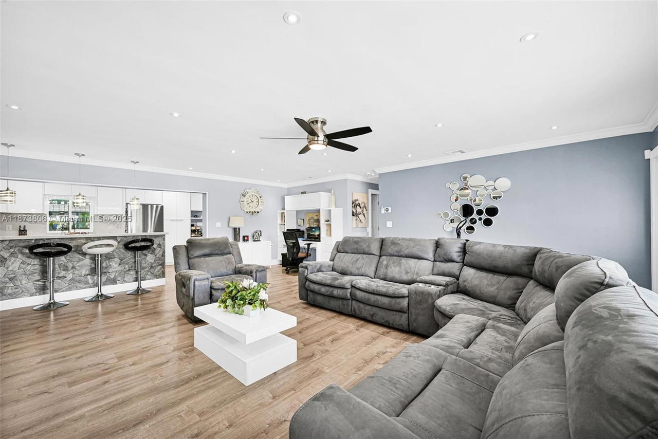 Real estate property located at 7905 Ramona St, Broward, Miramar Sec 14, Miramar, FL
