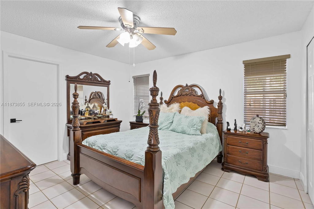 Real estate property located at 7801 9th Ter, Miami-dade, Amend Plat Of F R F Sub, Miami, FL