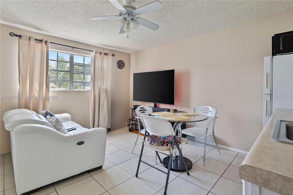 Real estate property located at 7801 9th Ter, Miami-dade, Amend Plat Of F R F Sub, Miami, FL