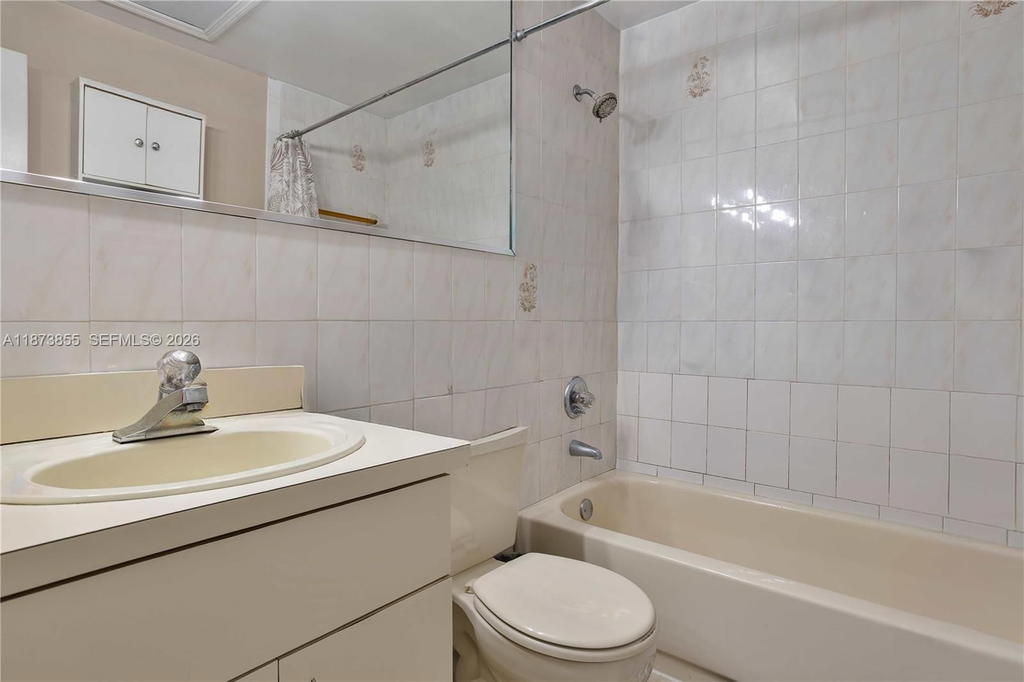 Real estate property located at 7801 9th Ter, Miami-dade, Amend Plat Of F R F Sub, Miami, FL