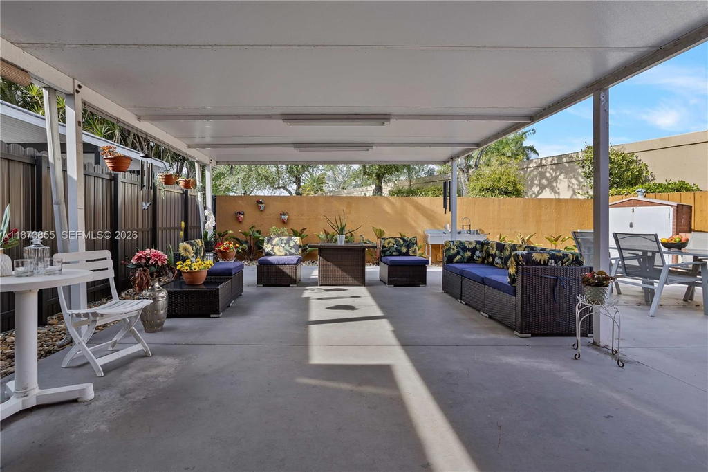 Real estate property located at 7801 9th Ter, Miami-dade, Amend Plat Of F R F Sub, Miami, FL
