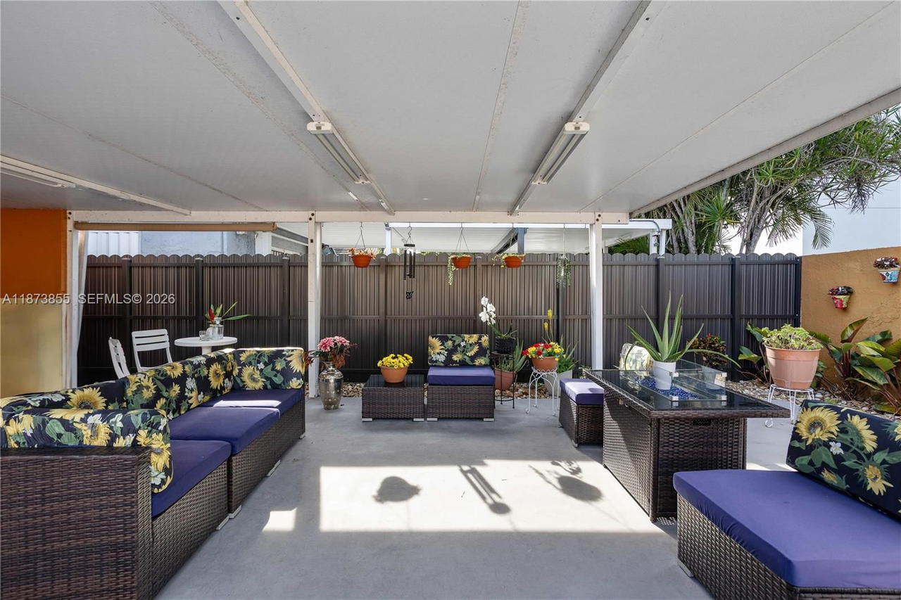 Real estate property located at 7801 9th Ter, Miami-dade, Amend Plat Of F R F Sub, Miami, FL