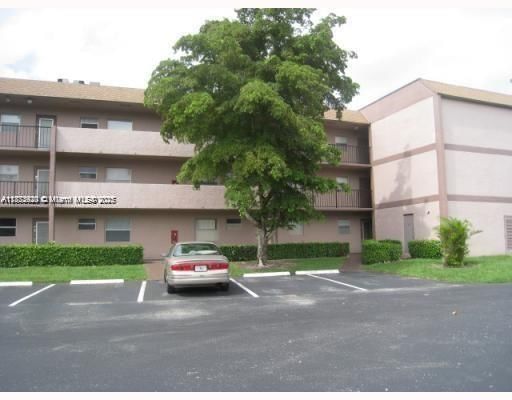 Real estate property located at 8401 Lagos De Campo Blvd #204V, Broward, Sands Point Condominium V, Tamarac, FL