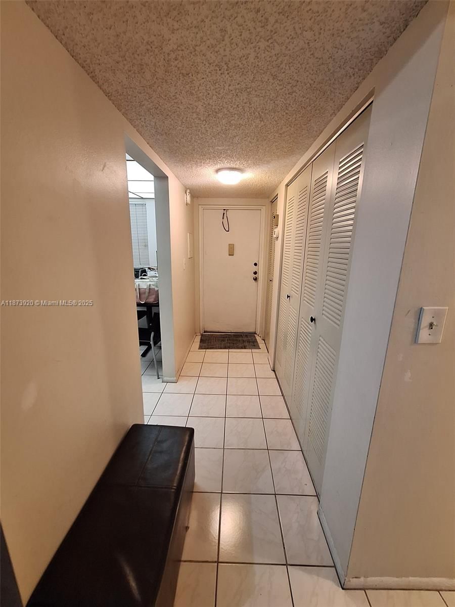 Real estate property located at 8401 Lagos De Campo Blvd #204V, Broward, Sands Point Condominium V, Tamarac, FL