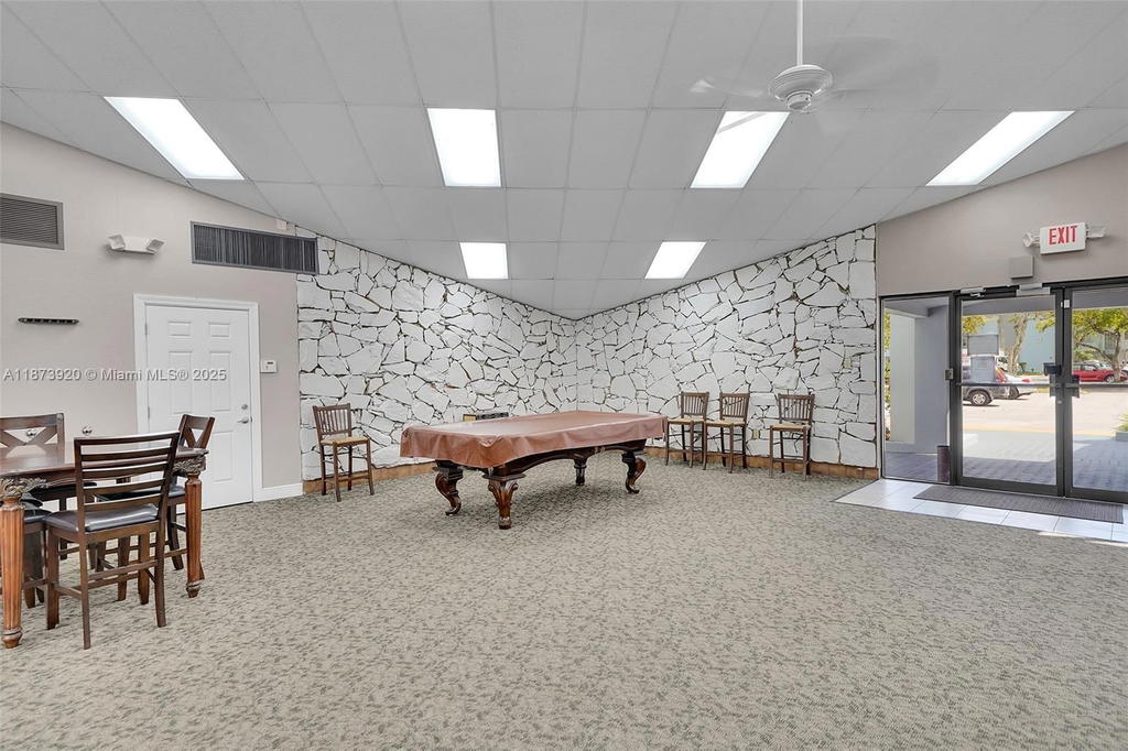 Real estate property located at 8401 Lagos De Campo Blvd #204V, Broward, Sands Point Condominium V, Tamarac, FL