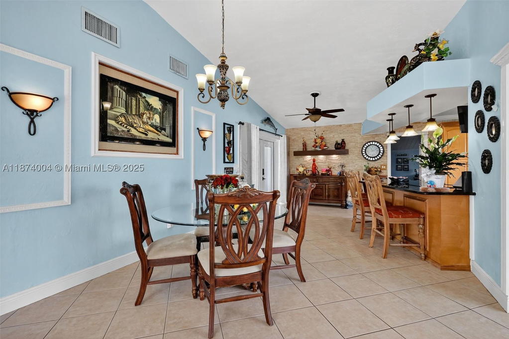 Real estate property located at 7120 Wilson St, Broward, Heritage Homes First Add, Hollywood, FL