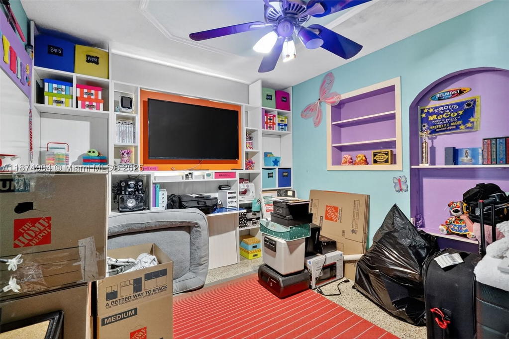 Real estate property located at 7120 Wilson St, Broward, Heritage Homes First Add, Hollywood, FL