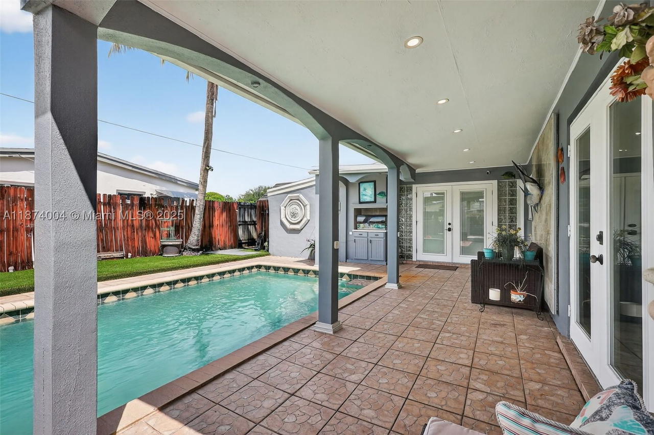 Real estate property located at 7120 Wilson St, Broward, Heritage Homes First Add, Hollywood, FL