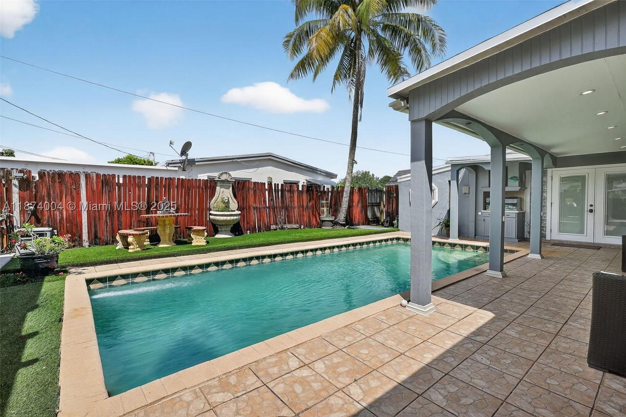 Real estate property located at 7120 Wilson St, Broward, Heritage Homes First Add, Hollywood, FL