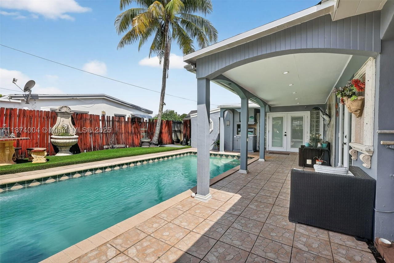 Real estate property located at 7120 Wilson St, Broward, Heritage Homes First Add, Hollywood, FL