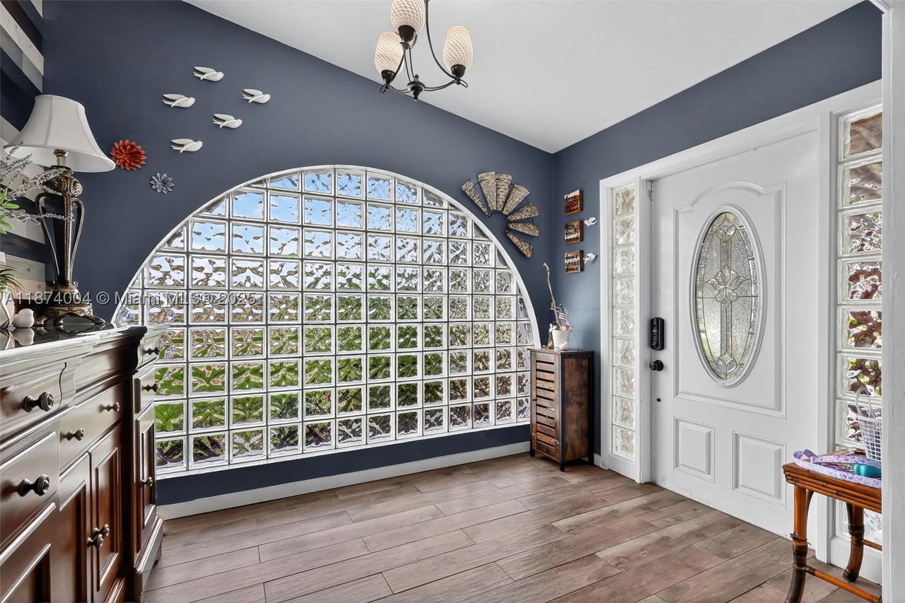 Real estate property located at 7120 Wilson St, Broward, Heritage Homes First Add, Hollywood, FL