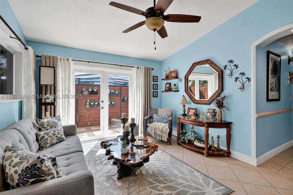 Real estate property located at 7120 Wilson St, Broward, Heritage Homes First Add, Hollywood, FL