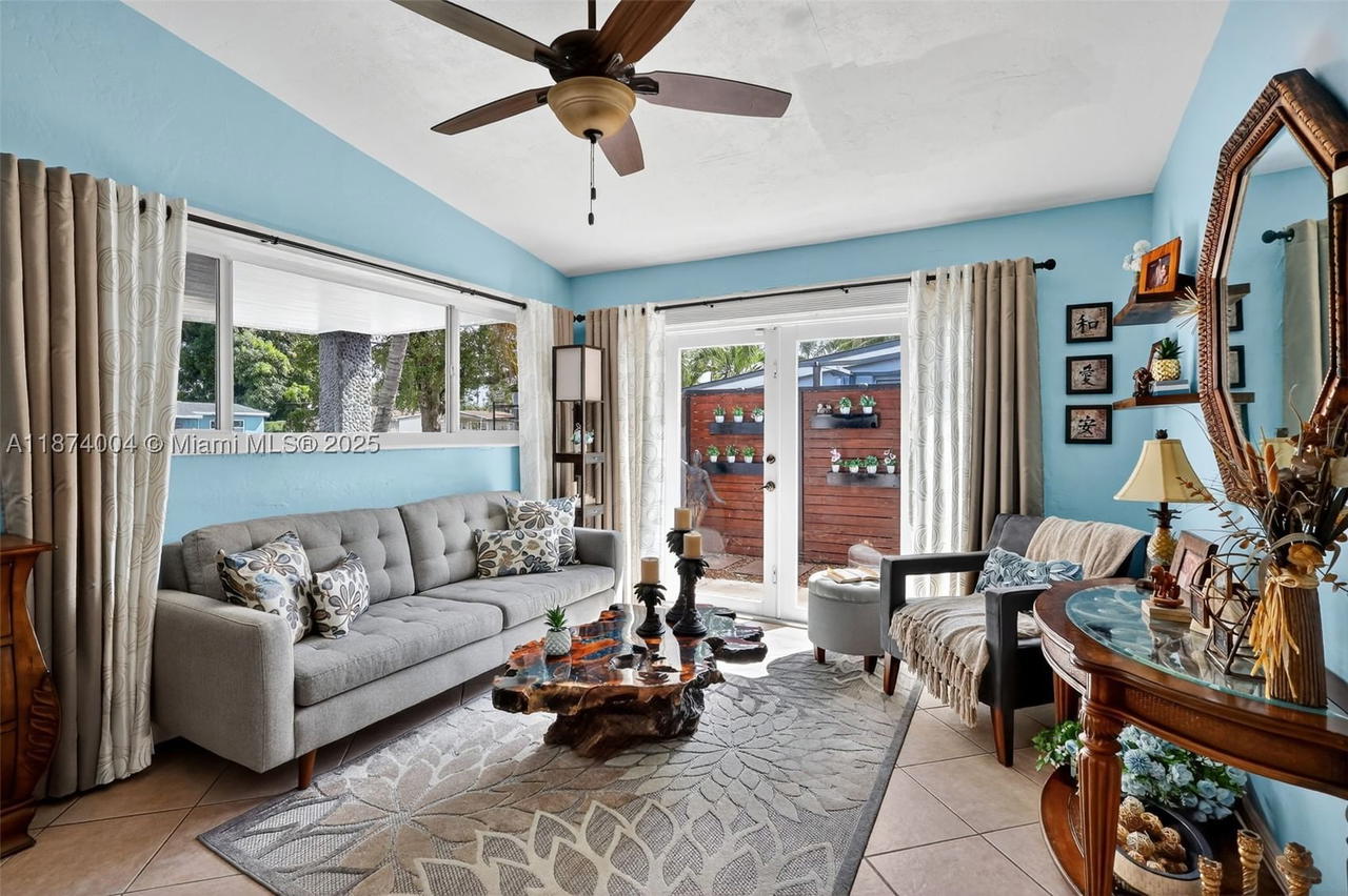 Real estate property located at 7120 Wilson St, Broward, Heritage Homes First Add, Hollywood, FL