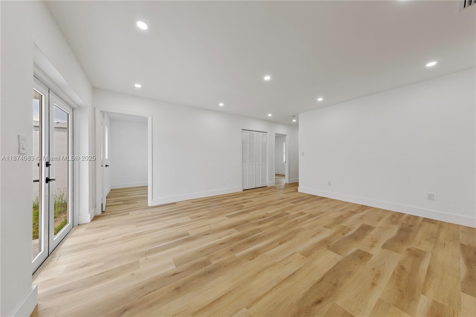 Real estate property located at 14857 114th Ct, Miami-dade, Richmond Townhouse, Miami, FL