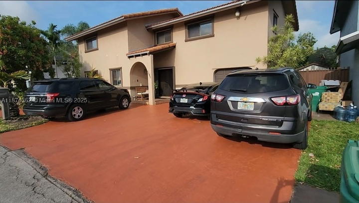 Real estate property located at 11060 143rd Pl, Miami-dade, Country Tree Sub, Miami, FL