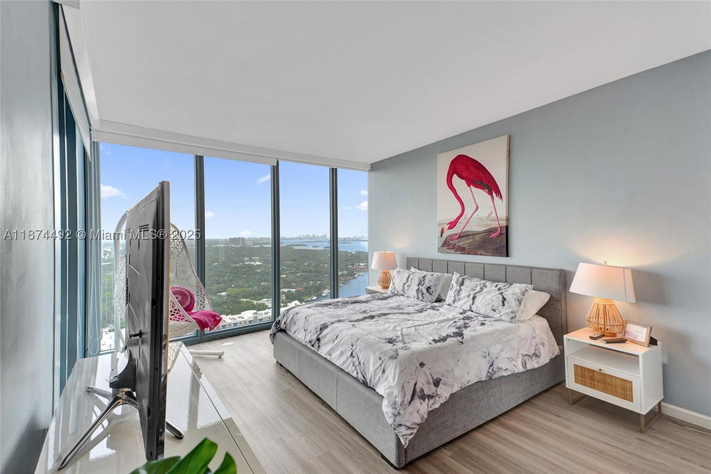 Real estate property located at 601 36th St #2703, Miami-dade, Blue Condo, Miami, FL
