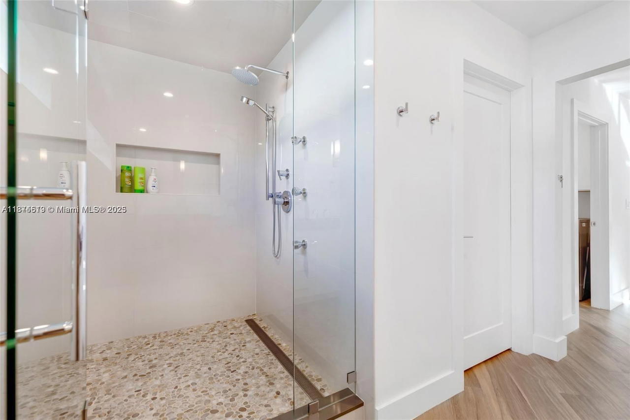 Real estate property located at 5131 26th Ave, Broward, Golf Estates, Fort Lauderdale, FL
