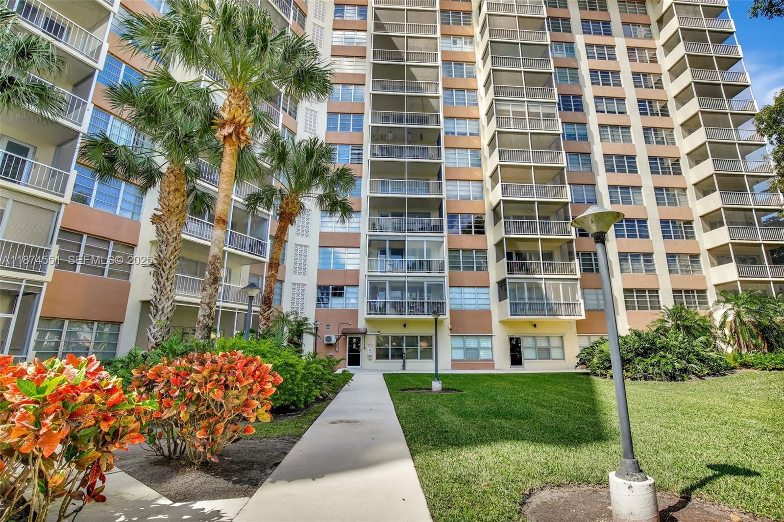 Real estate property located at 10777 Sample Rd #912, Broward, Country Club Tower, Coral Springs, FL
