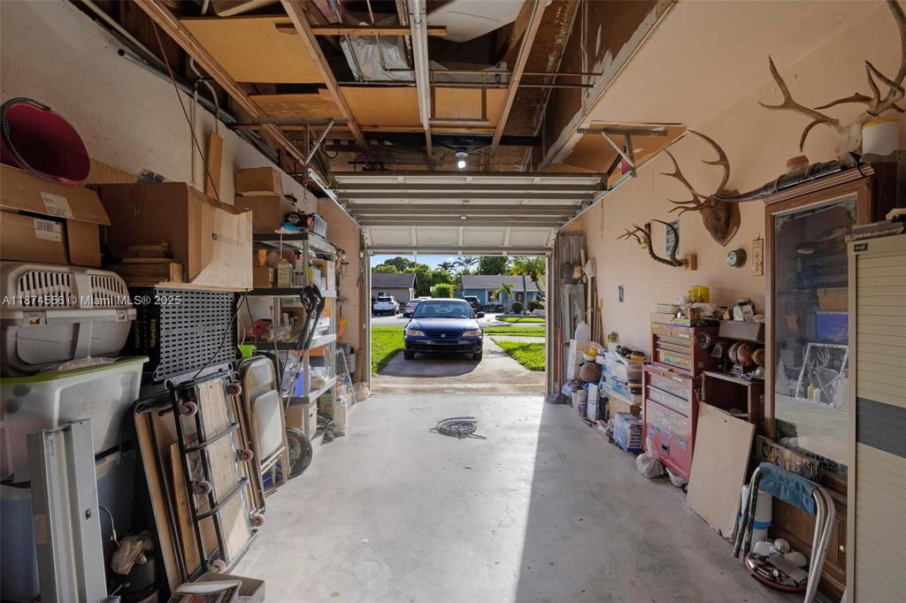 Real estate property located at 4211 135th Ave, Miami-dade, San Sebastian Unit No 5, Miami, FL