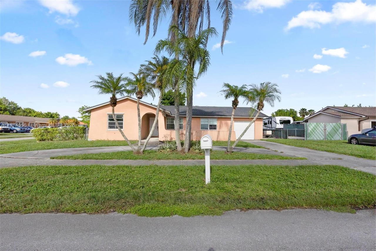 Real estate property located at 4211 135th Ave, Miami-dade, San Sebastian Unit No 5, Miami, FL