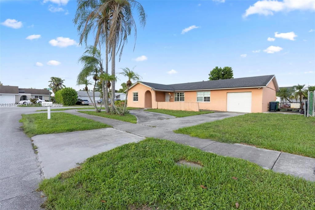 Real estate property located at 4211 135th Ave, Miami-dade, San Sebastian Unit No 5, Miami, FL