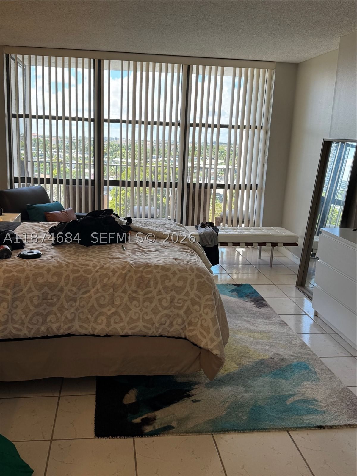 Real estate property located at 1000 Parkview Dr #805, Broward, Oceanview Park Condo, Hallandale Beach, FL