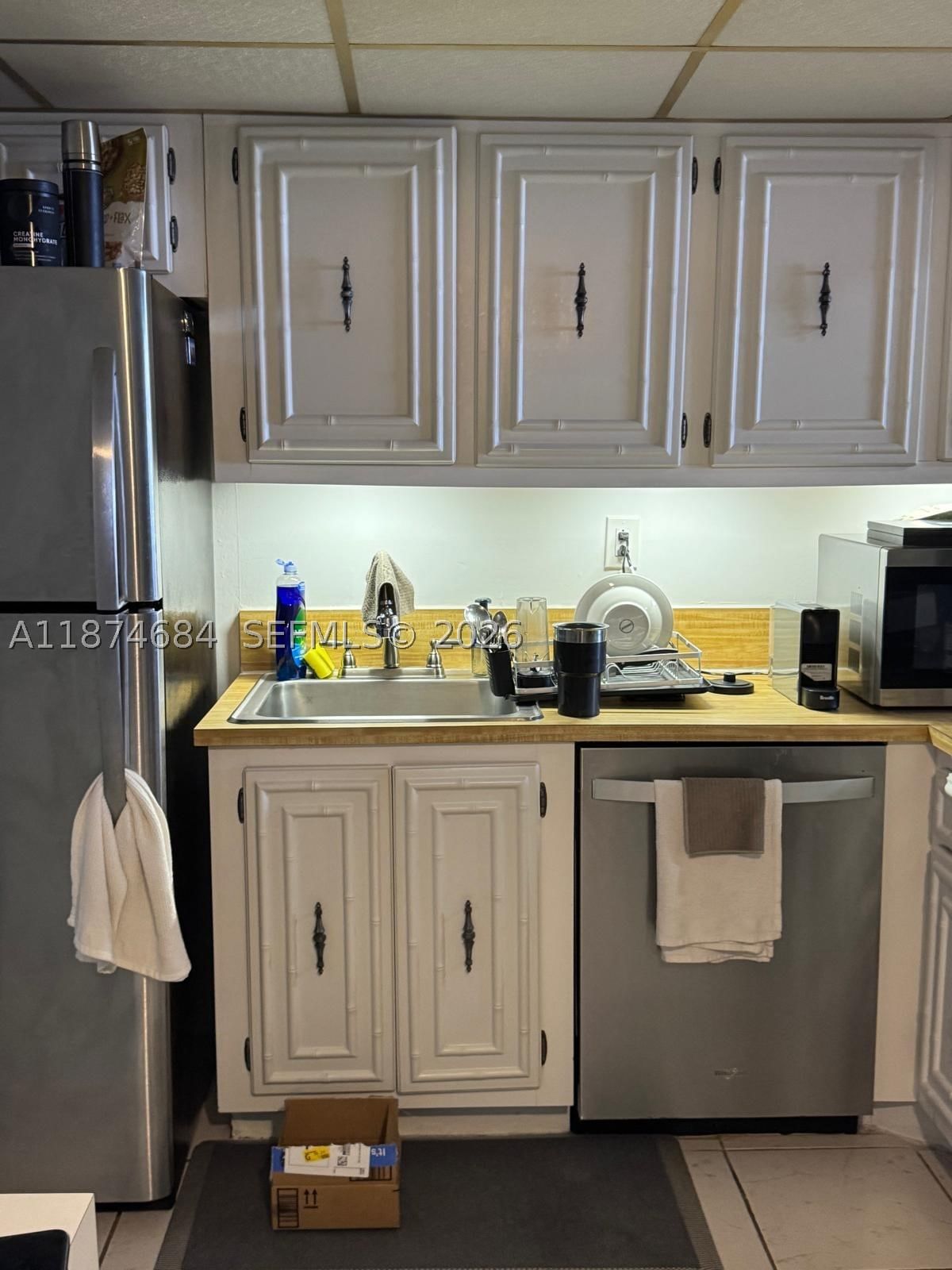 Real estate property located at 1000 Parkview Dr #805, Broward, Oceanview Park Condo, Hallandale Beach, FL