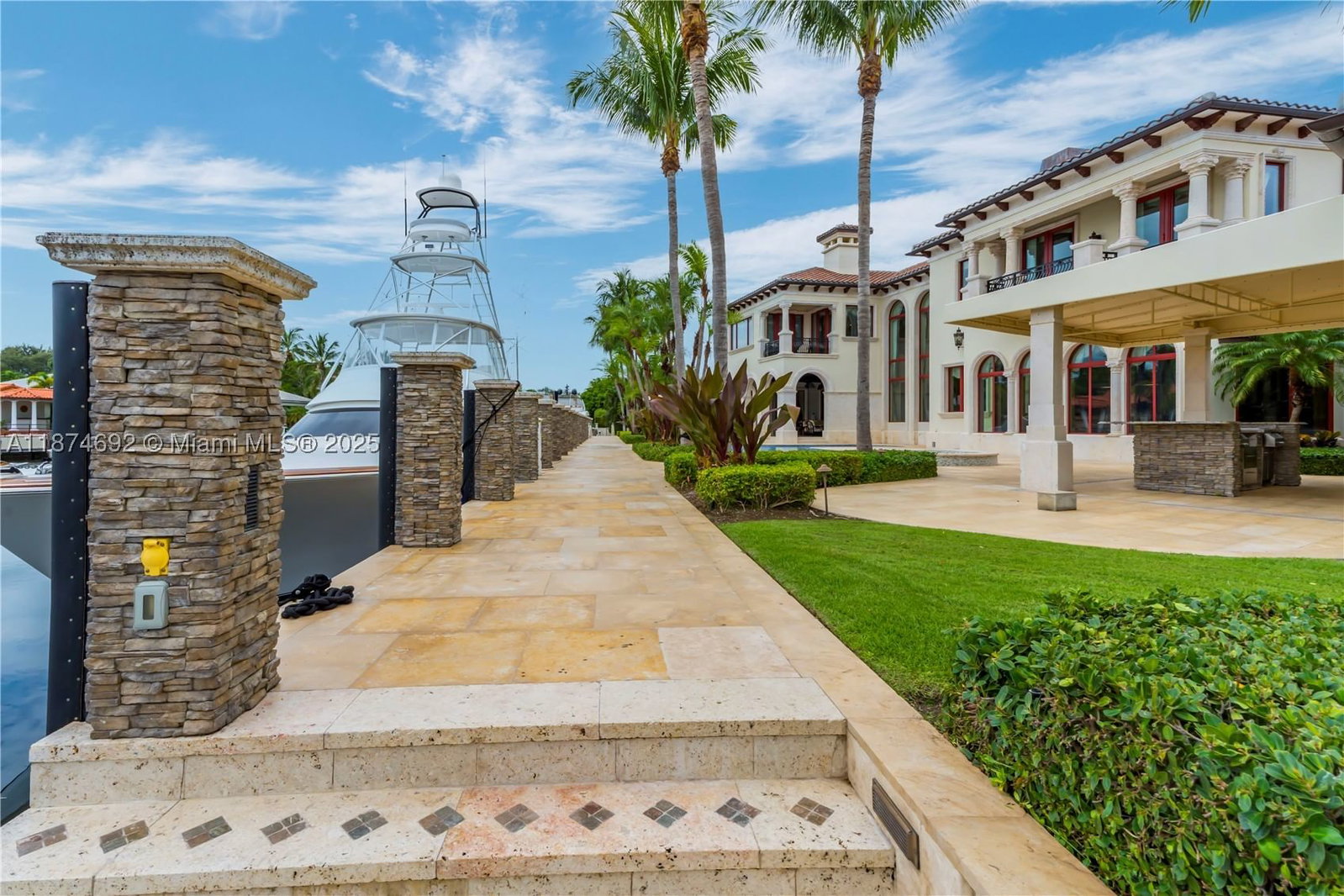 Real estate property located at 700 Osprey Point Cir, Palm Beach, Sanctuary, Boca Raton, FL