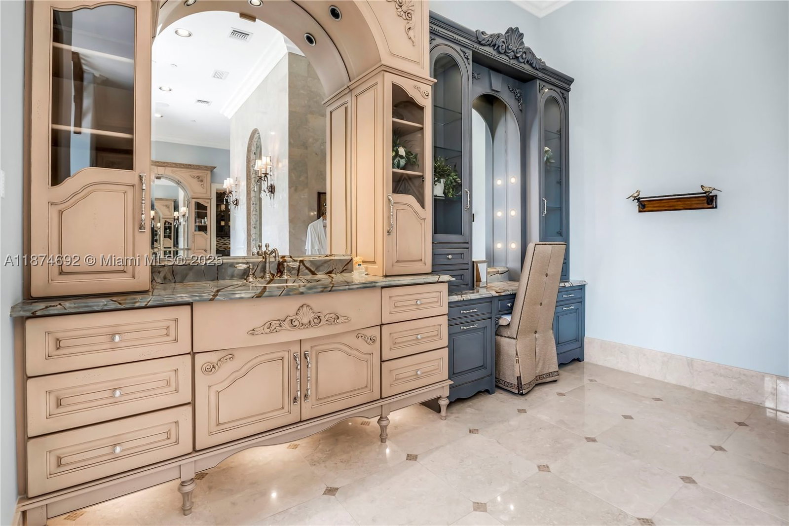Real estate property located at 700 Osprey Point Cir, Palm Beach, Sanctuary, Boca Raton, FL