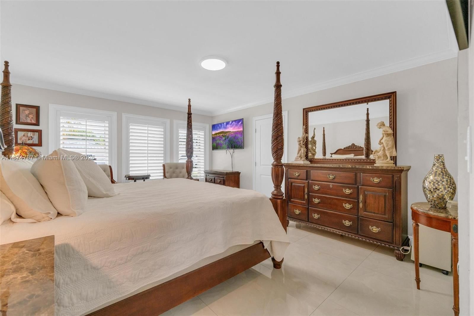 Real estate property located at 1900 126th Ct, Miami-dade, International Gardens Sec, Miami, FL