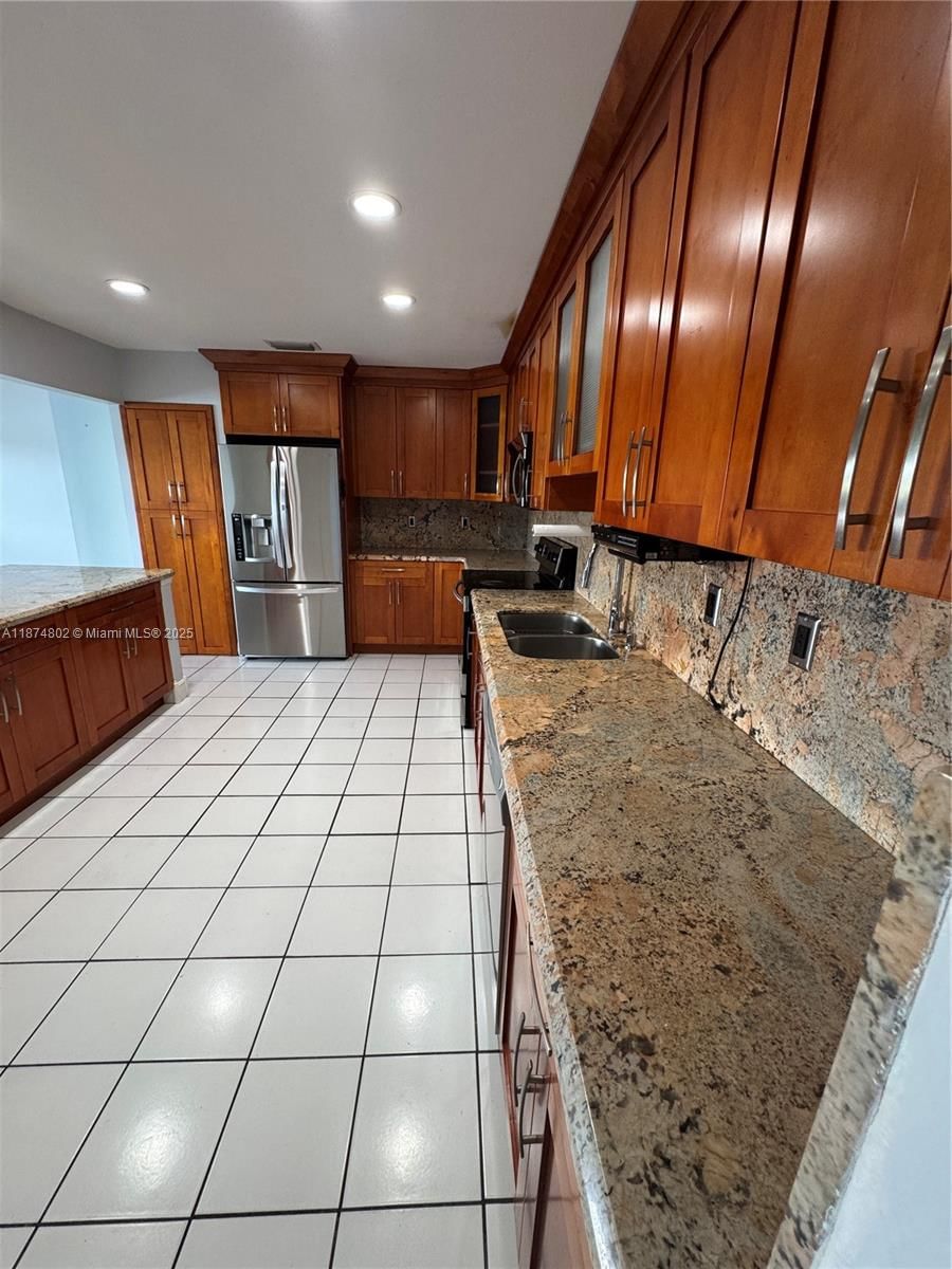 Real estate property located at 13261 17th Ln #26-5, Miami-dade, Playa Lago Condo Ph Ii, Miami, FL