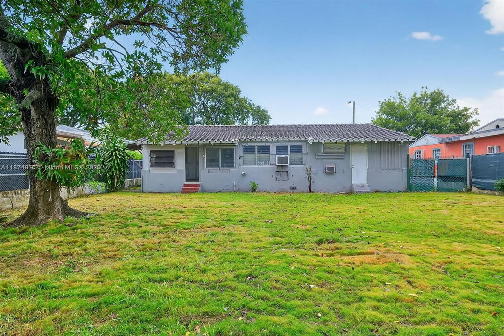 Real estate property located at 2850 4th St, Miami-dade, Palbicke & Garrisons Addn, Miami, FL